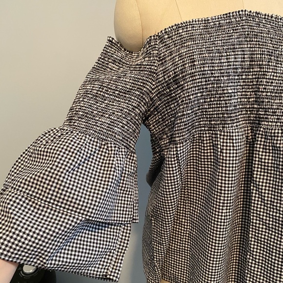 Gingham off the shoulder ruffle sleeve - Picture 2 of 4